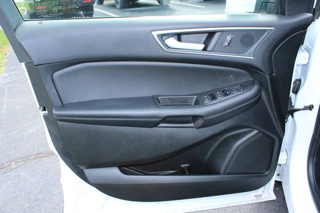 Certified Used 2024 Oxford White Ford SEL image 32