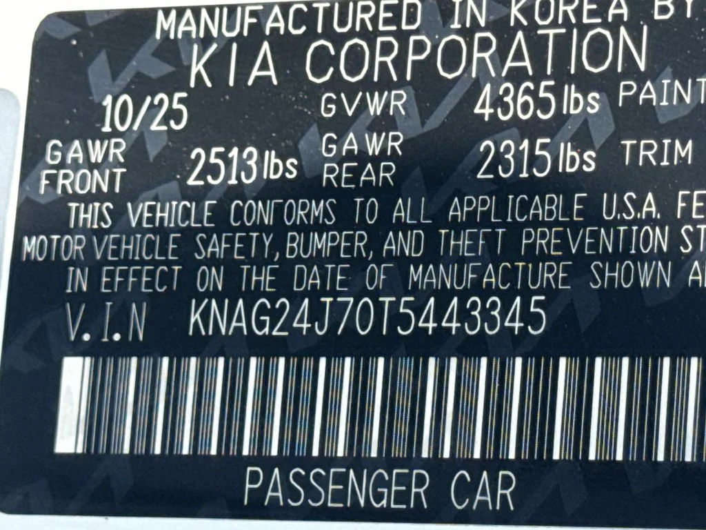 Used 2026 White Kia LXS image 31
