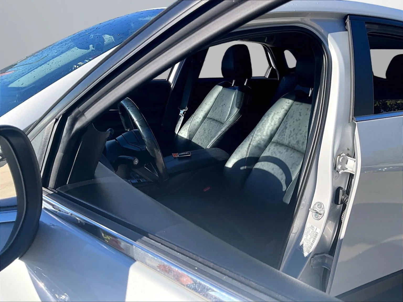 Used 2024 White Mazda 2.5 S Select Sport image 25