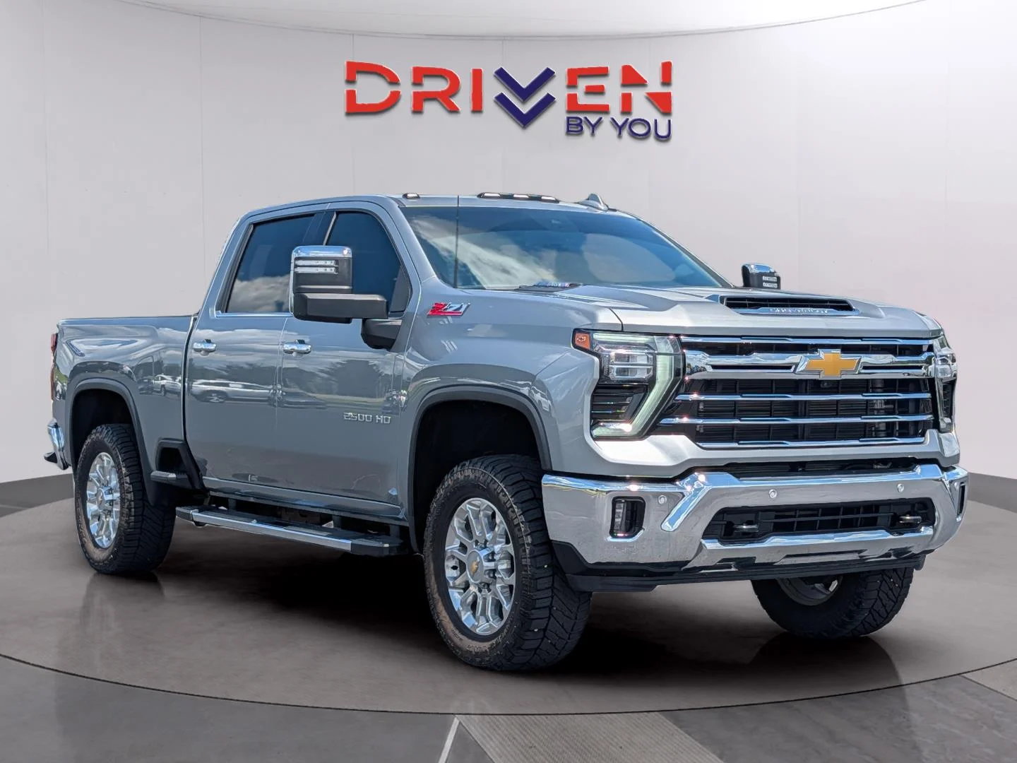 Used 2025 Sterling Gray Metallic Chevrolet LTZ image 8