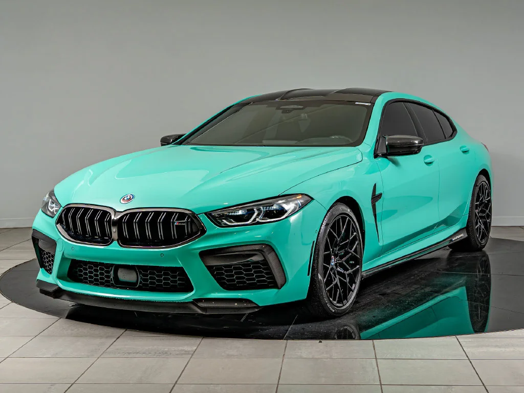 2023 BMW M8