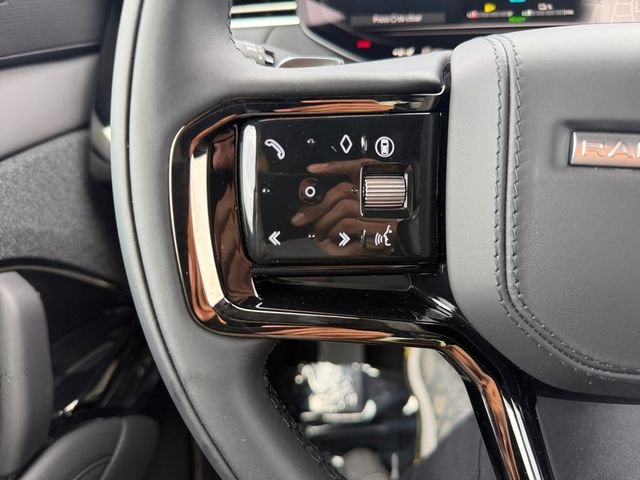 New 2026 Fuji White Land Rover Dynamic SE image 22