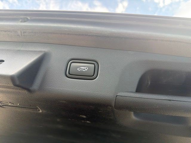 Used 2022 Steel Graphite Hyundai SEL image 17