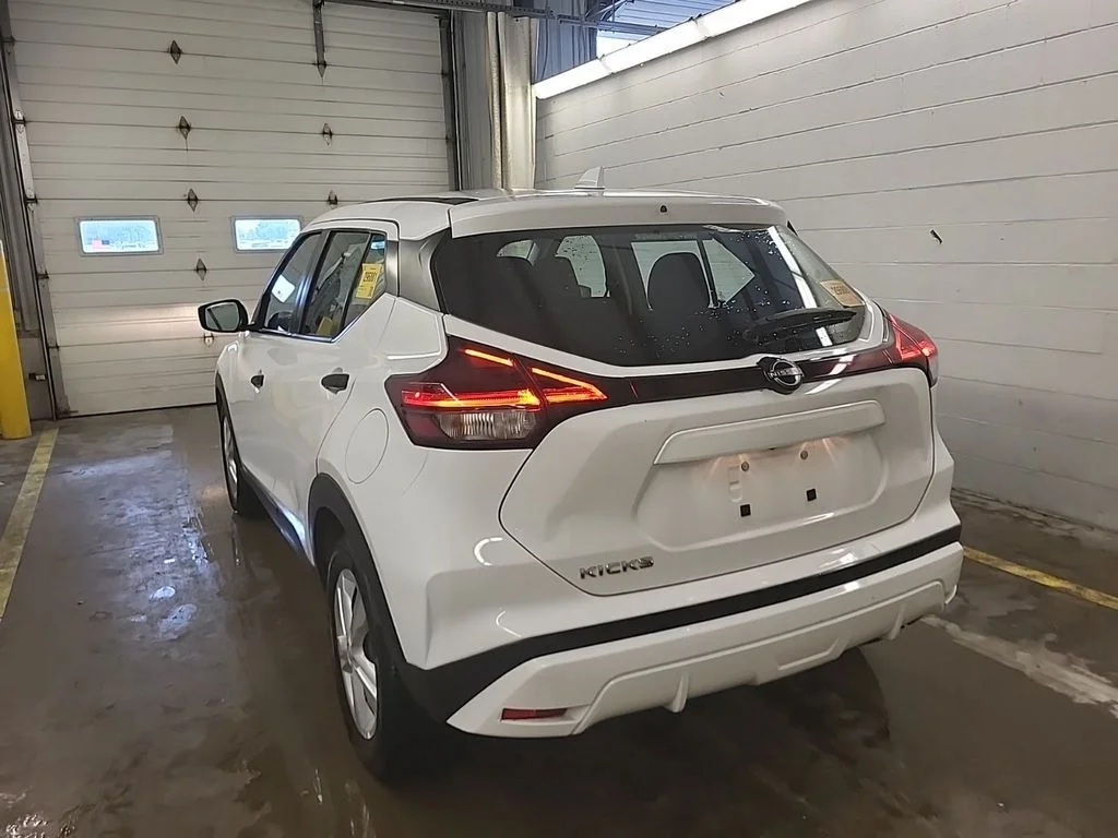 Used 2024 White Nissan S image 4
