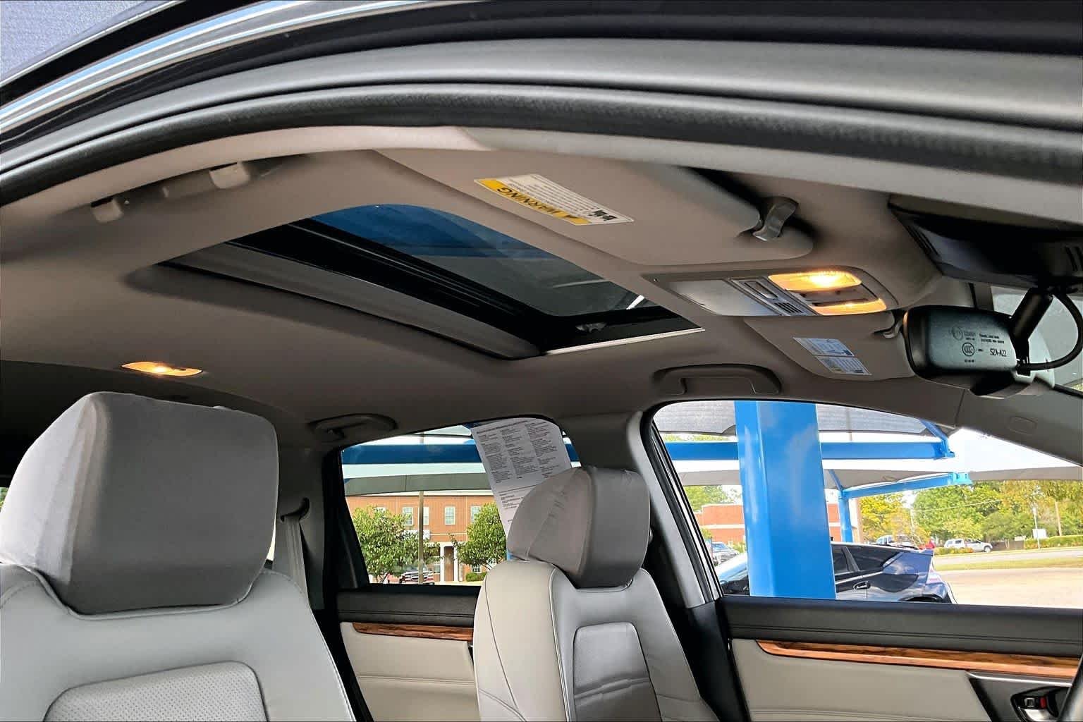 Used 2018 Gunmetal Metallic Honda EX-L image 14