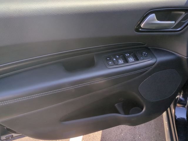 Used 2024  Dodge SXT Plus image 24