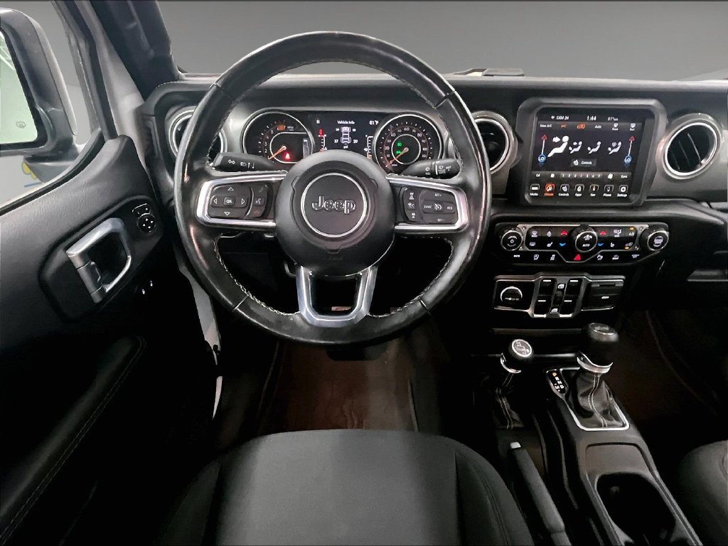 Used 2023 White Jeep Sahara image 17