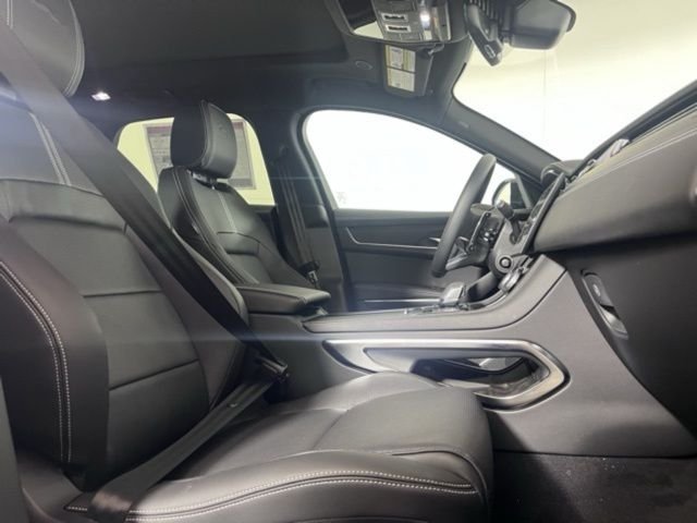 2026 Jaguar F-Pace R-Dynamic S - Photo 17