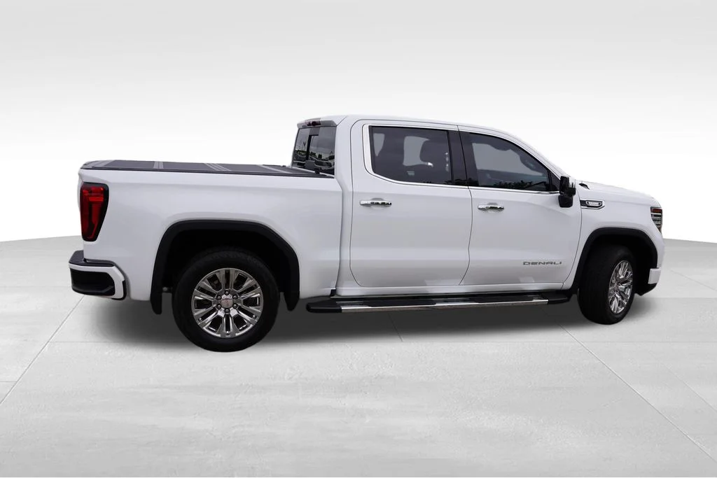 Used 2023 Summit White GMC Denali image 4