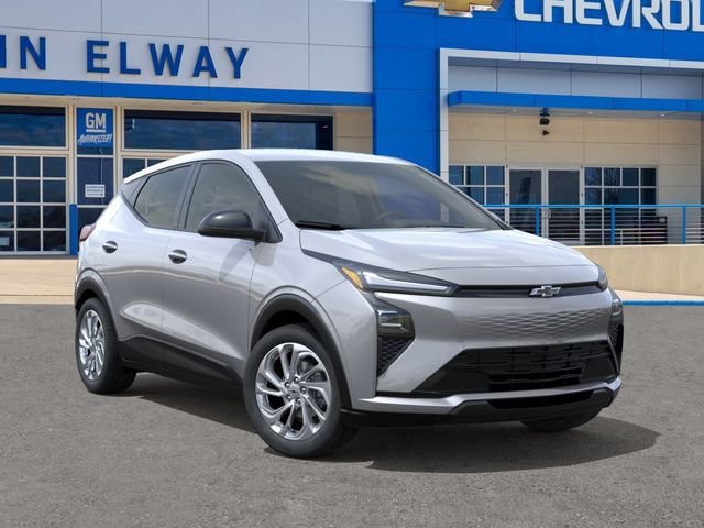 2027 Chevrolet Bolt LT - Photo 8