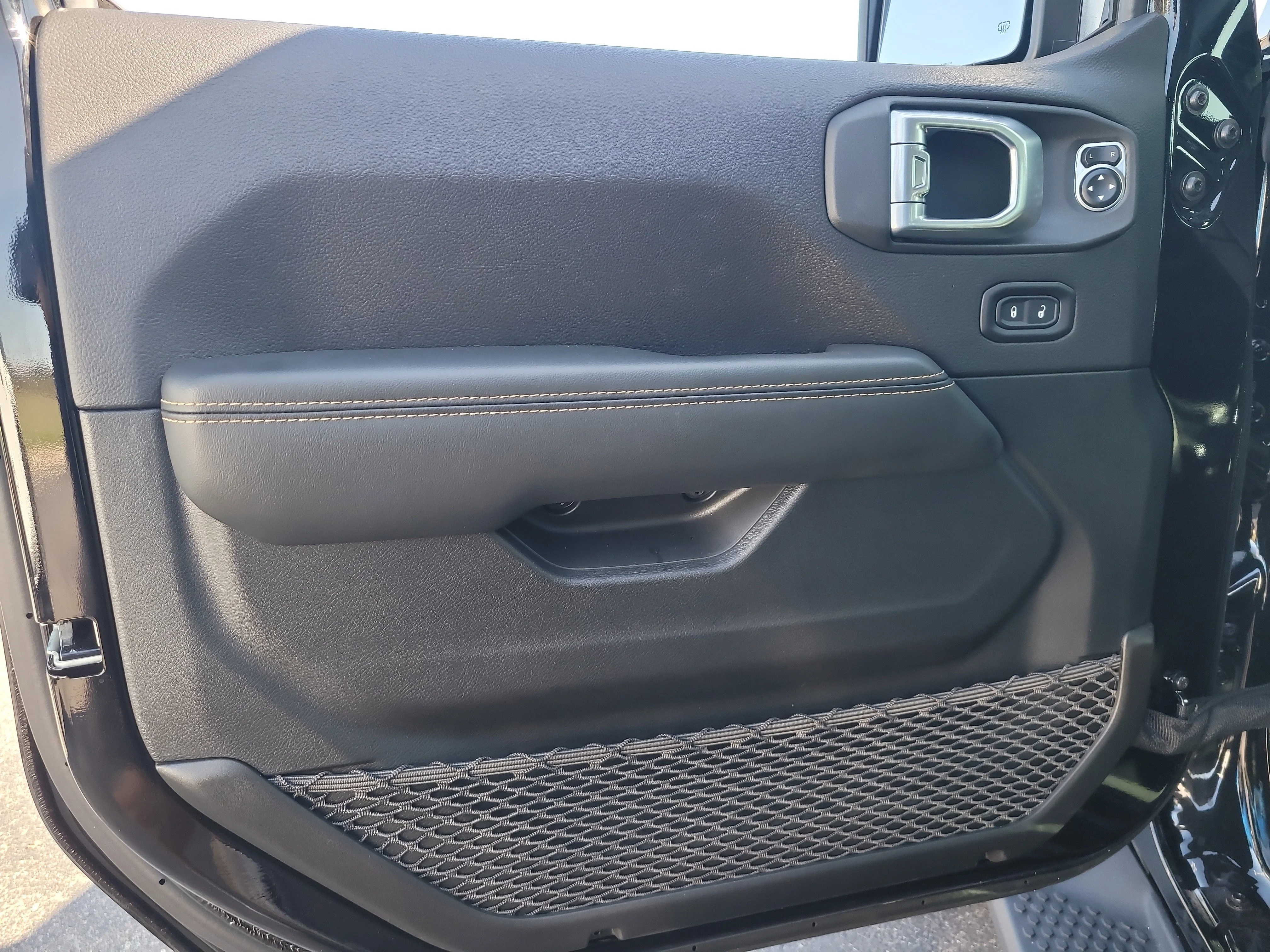 New 2026 Black Clearcoat Jeep Sahara image 11