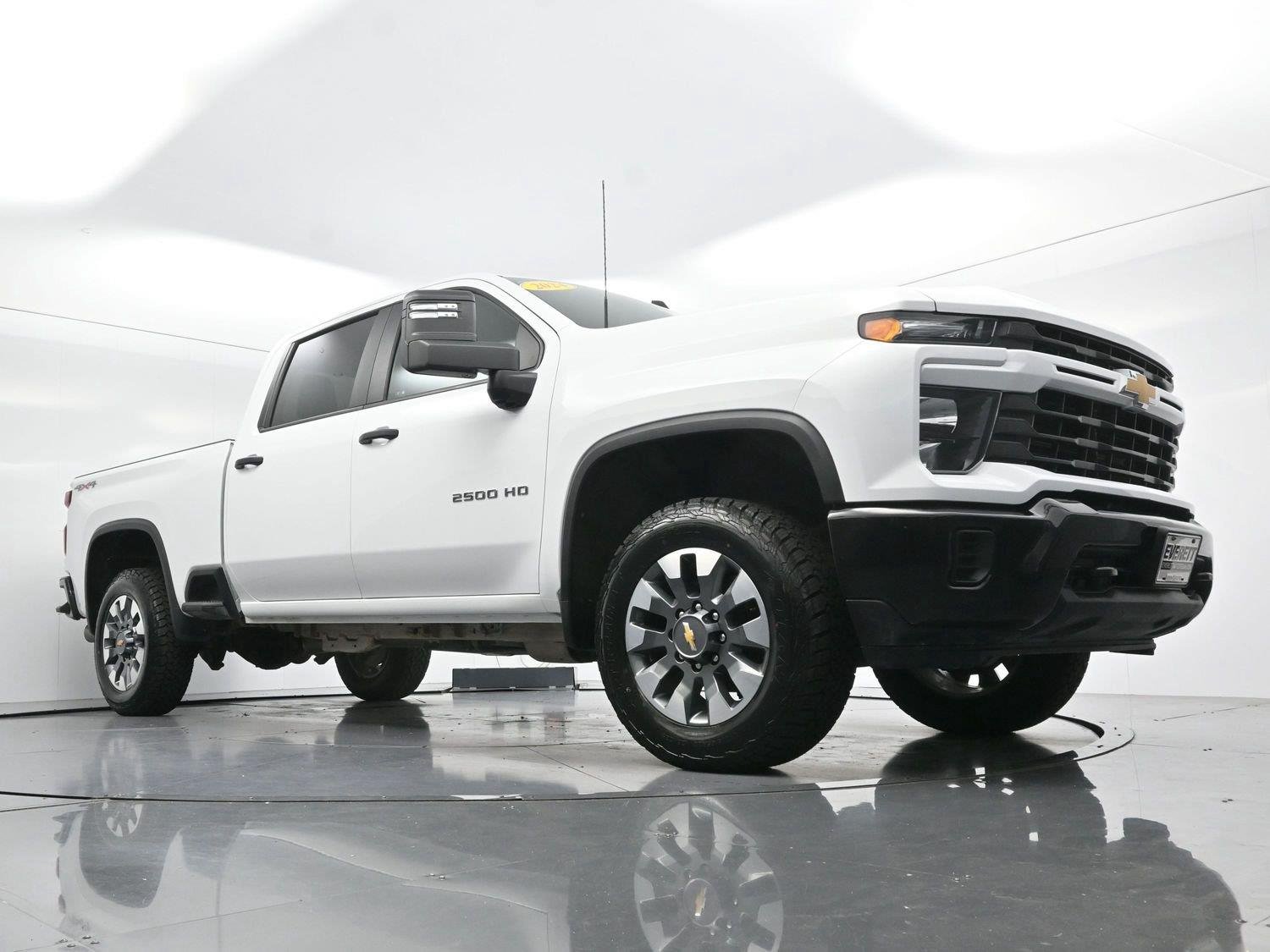 Used 2024 Summit White Chevrolet Custom image 41
