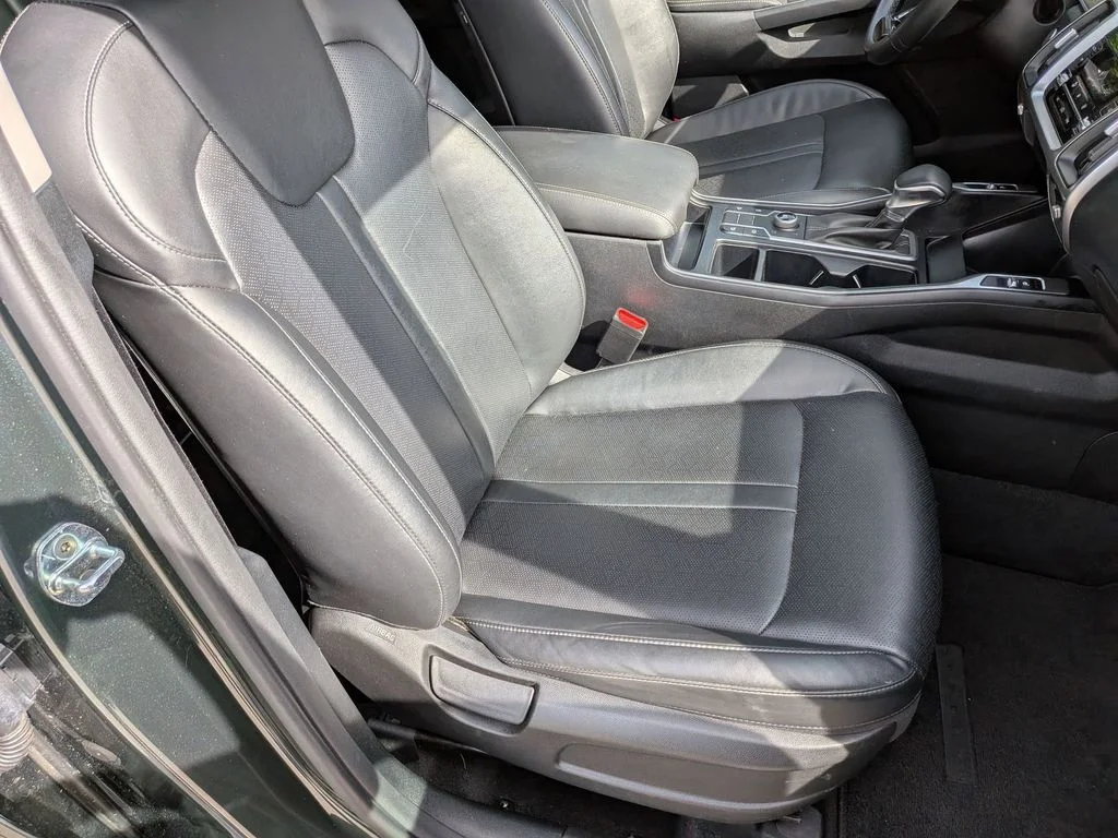 Used 2022 Green Kia S image 29