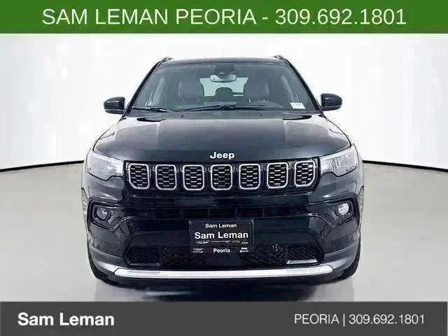 New 2026 Diamond Black Crystal Pearl-Coat Exterior Paint Jeep Limited image 2