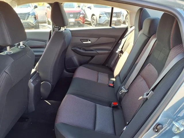 New 2026 Atlantic Gray Metallic / Super Black Two-tone Nissan SR image 11