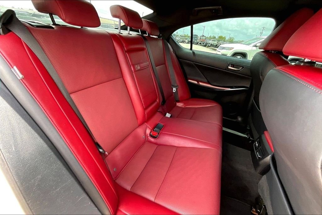 Used 2024 White Lexus 300 image 22