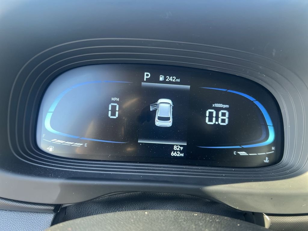 2026 Hyundai Venue SE - Photo 10