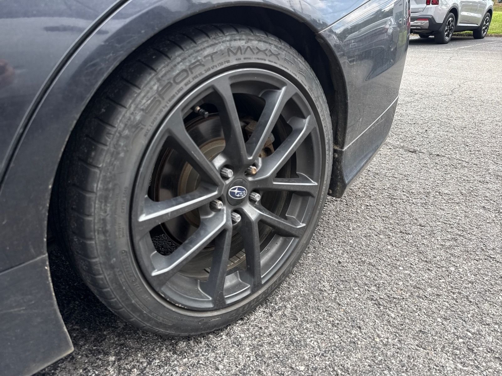 Used 2018 Gray Subaru Limited image 9