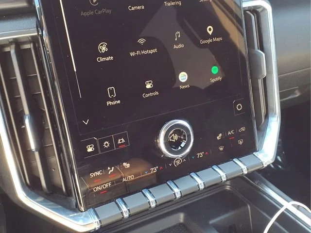 Used 2026 Ebony Twilight Metallic GMC Elevation image 8