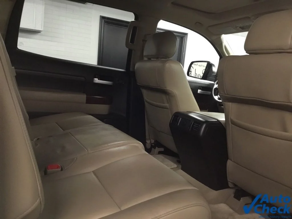 Used 2010 Blue Toyota Limited image 39