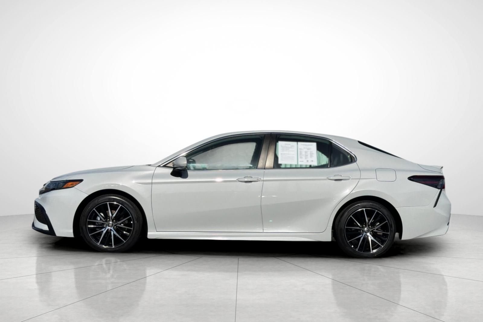 Used 2024 White Toyota SE image 27