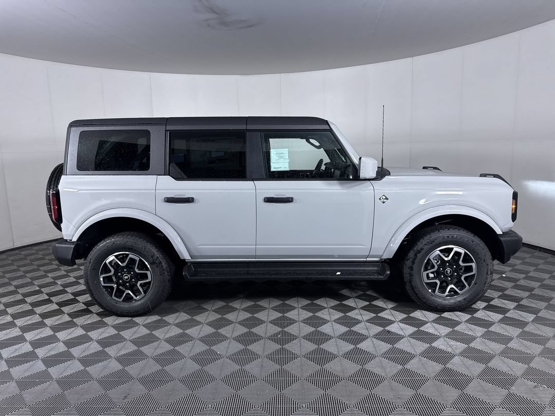 New 2026 Avalanche Gray Ford Outer Banks image 10
