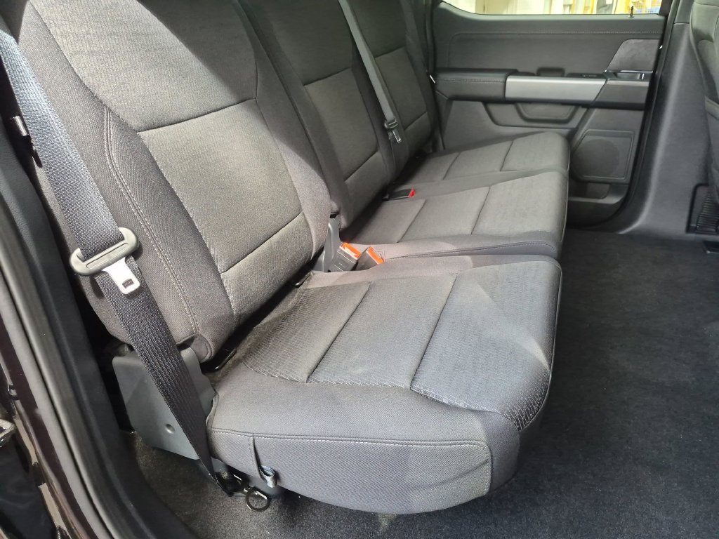New 2026 Agate Black Metallic Ford XLT image 30