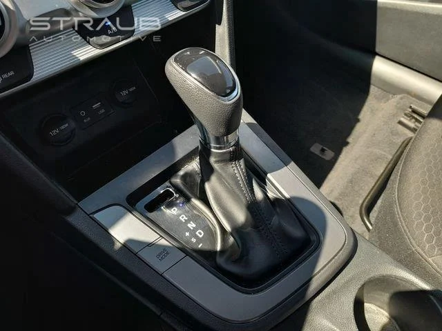 Used 2019 Machine Gray Hyundai SE image 23