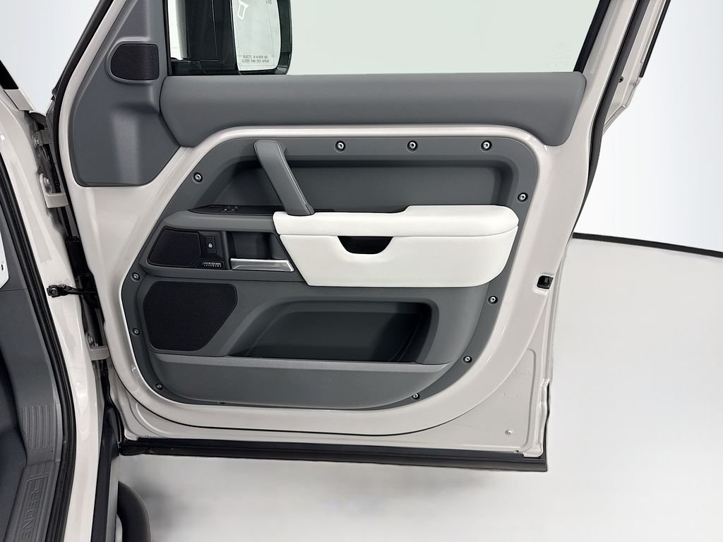 New 2026 Borasco Grey Land Rover X-Dynamic SE image 24