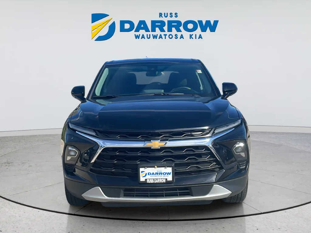 Used 2023 Black Chevrolet LT image 8