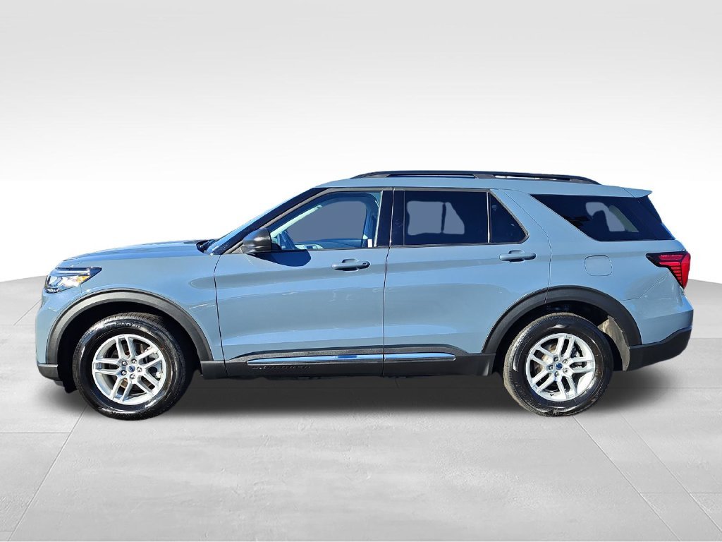 Used 2025 Gray Ford Active image 2
