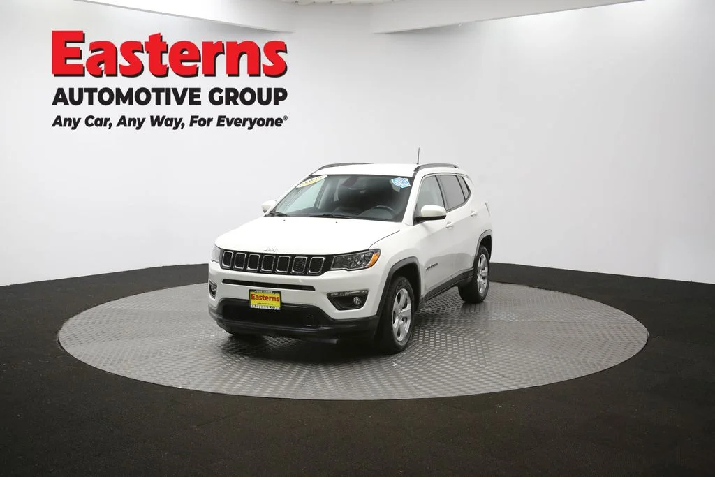 Used 2019 White Jeep Latitude image 54