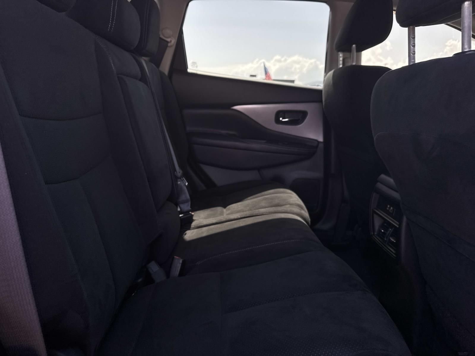 Used 2023 Blue Nissan S image 11