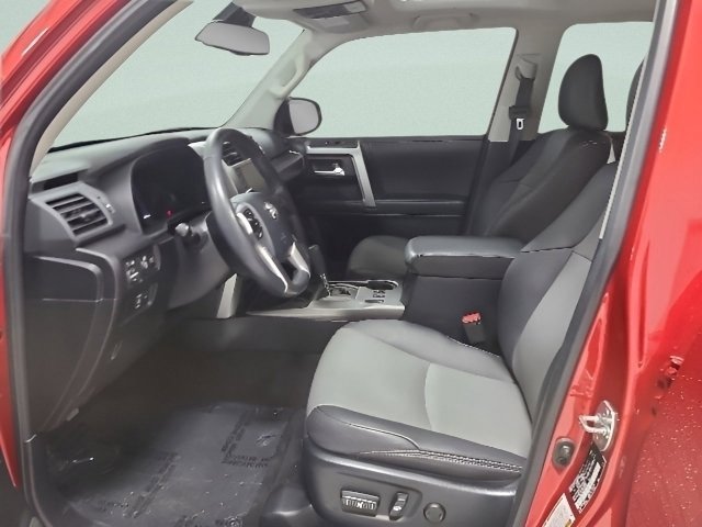 2023 Toyota 4Runner SR5 Premium - Photo 18