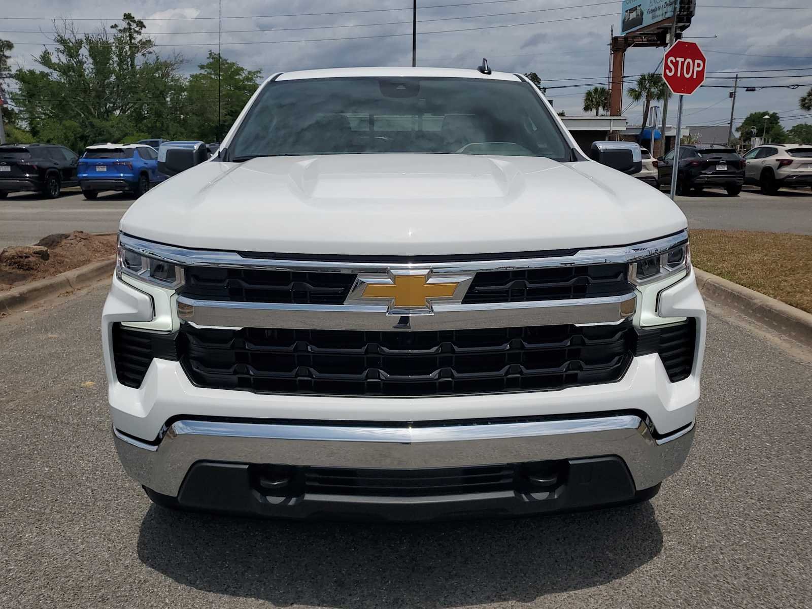 New 2026 Summit White Chevrolet LT image 7