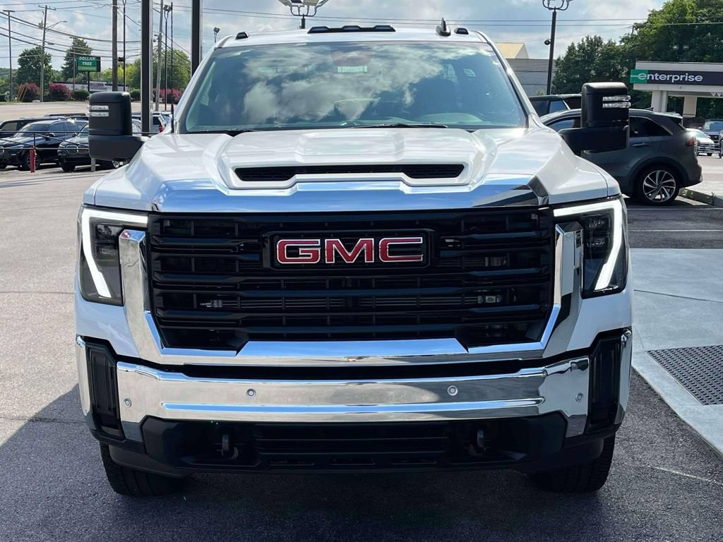 2026 GMC Sierra 2500HD Pro - Photo 9