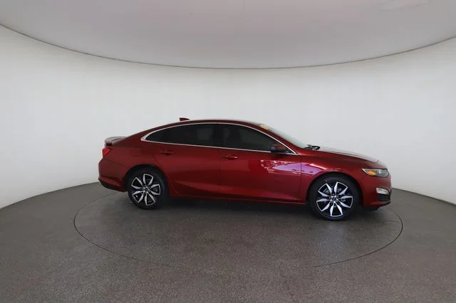 Used 2021 Red Chevrolet RS image 24