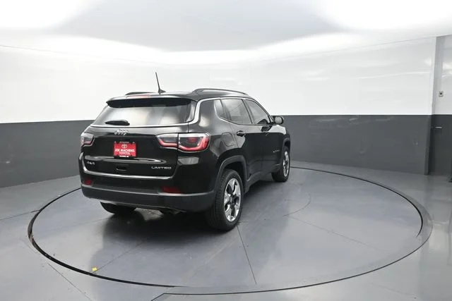 Used 2018 Black Jeep Limited image 3