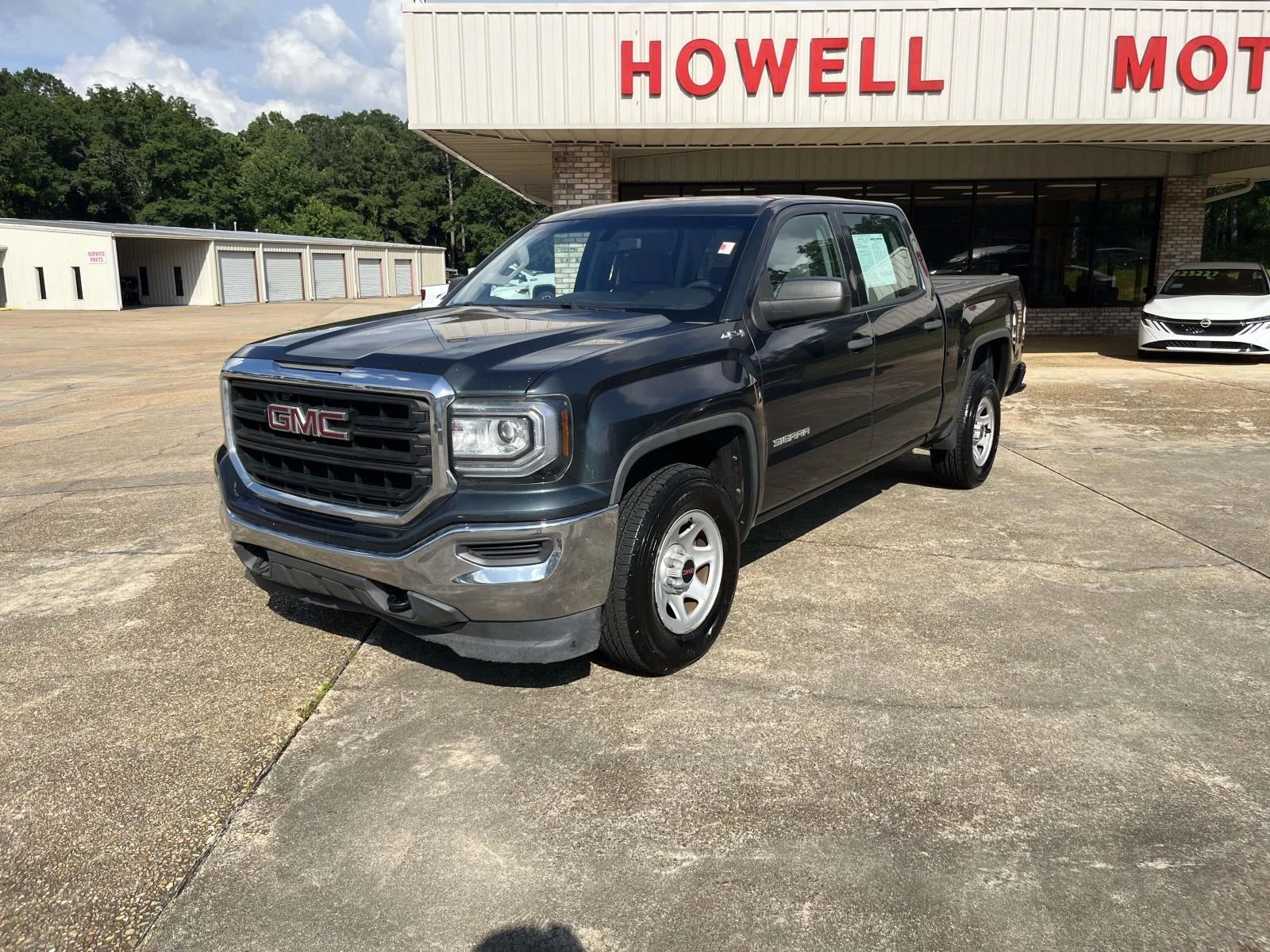 2017 GMC Sierra 4WD Crew Cab Short Box's photo