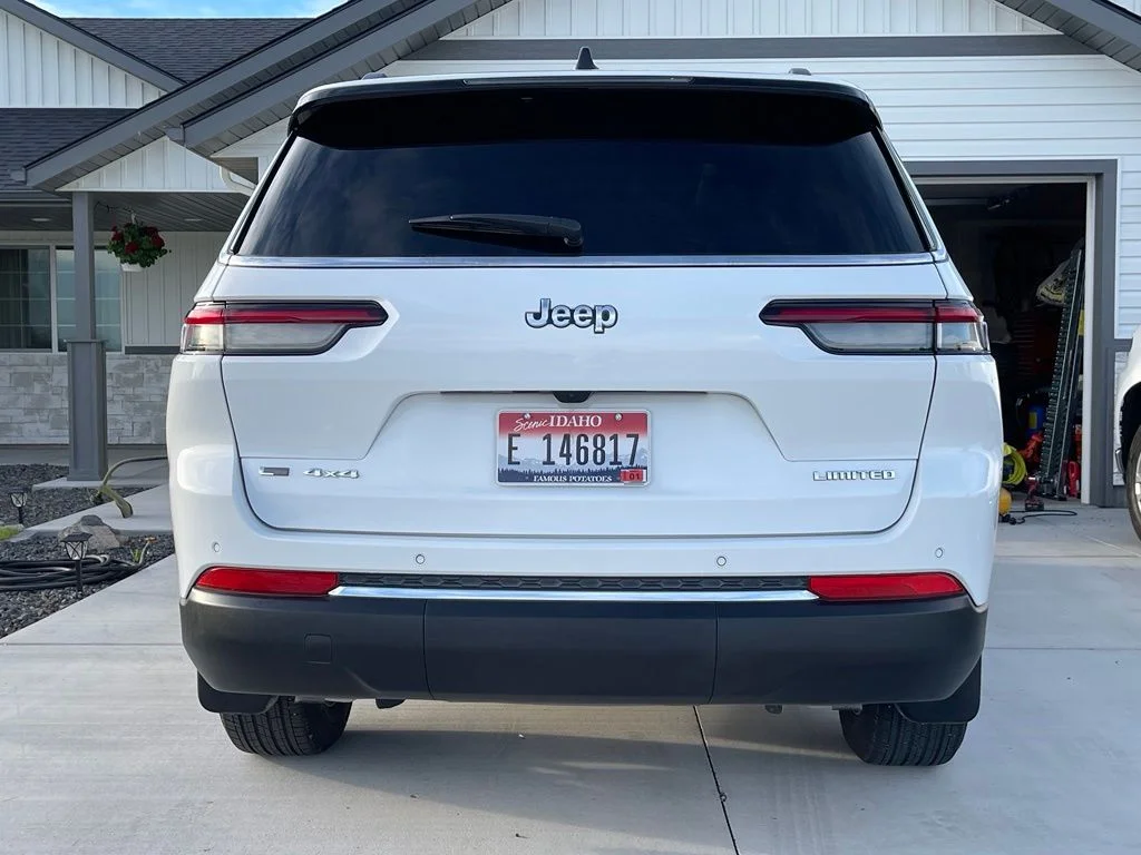 Used 2022 Bright White Clearcoat Jeep Limited image 3