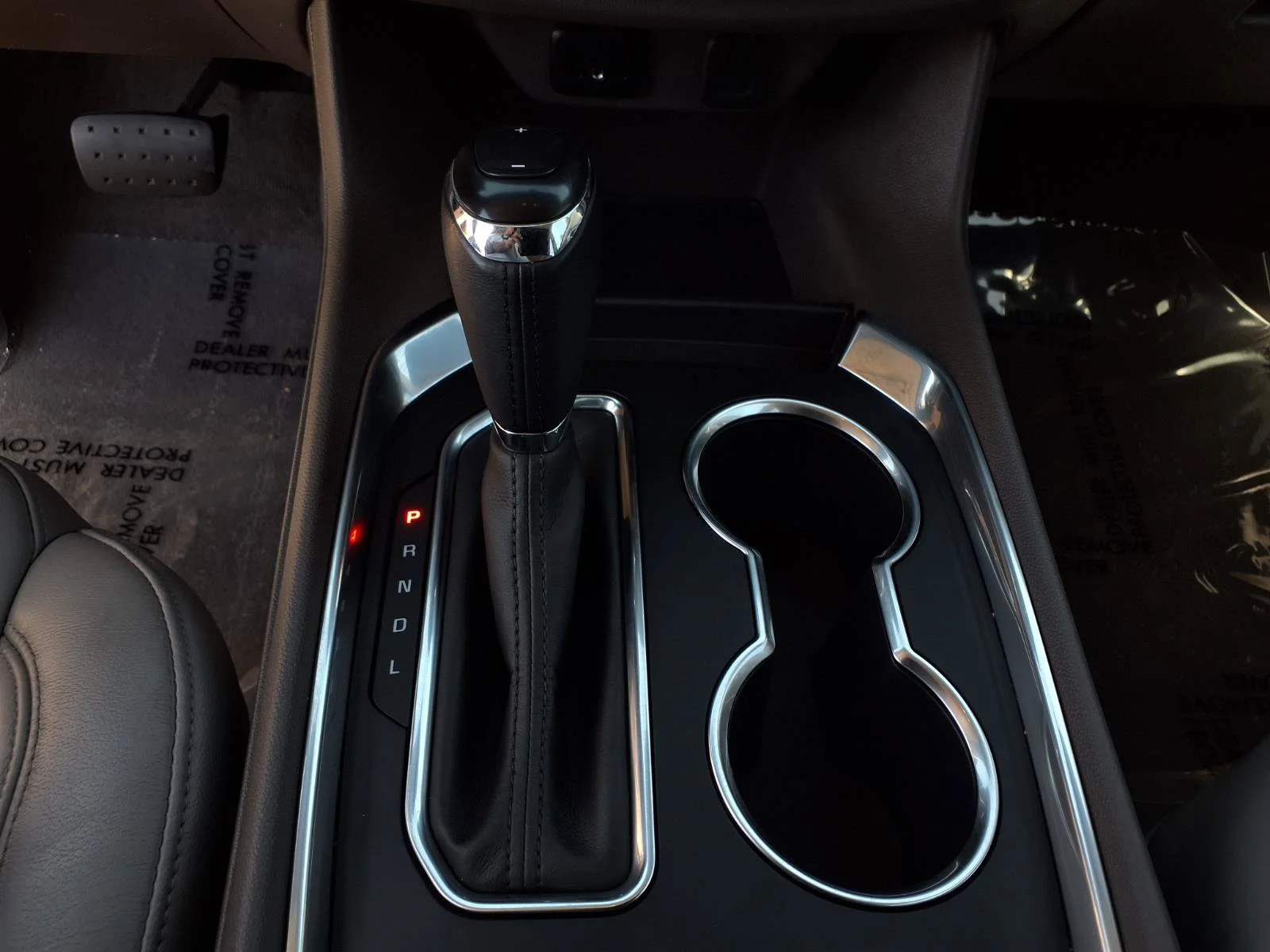 Used 2019 White Chevrolet 3LT image 11