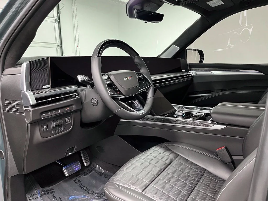 Used 2026 Green Cadillac V-Series image 44