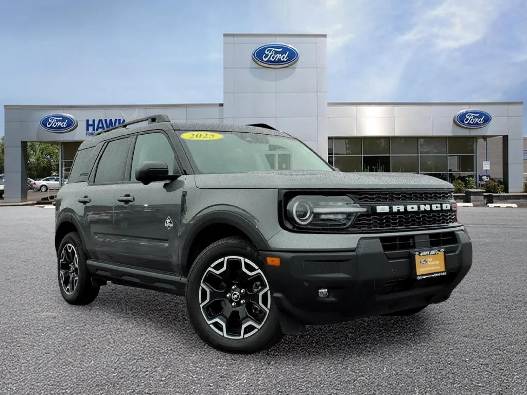 Used 2025 Gray Ford Outer Banks image 1