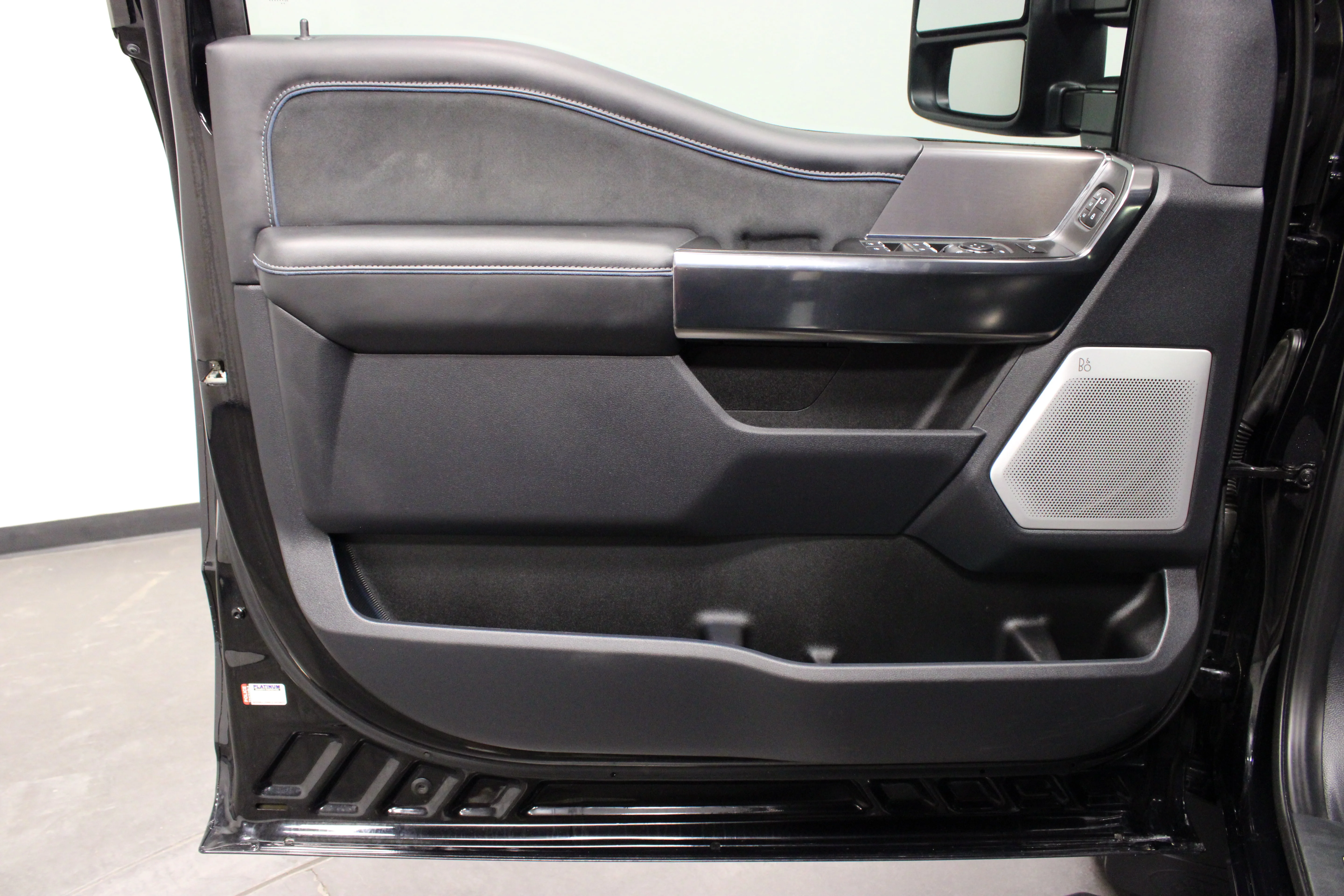 Used 2026 Agate Black Metallic Ford Platinum image 21