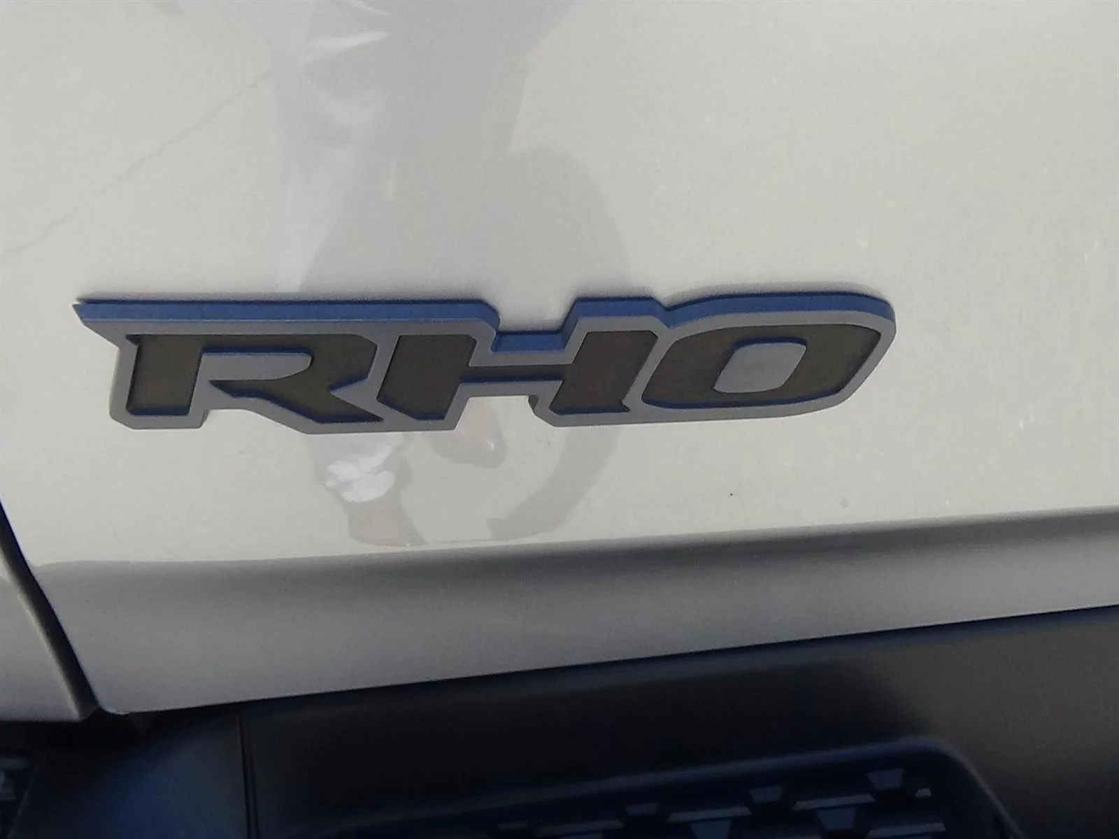 Used 2025 Billet Silver Metallic Clear Coat/Diamond Black Cr RAM RHO image 11