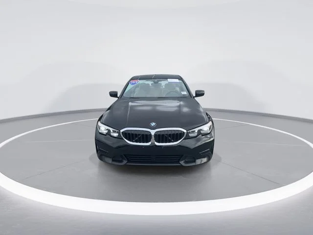 Used 2019 Black BMW 330i image 2