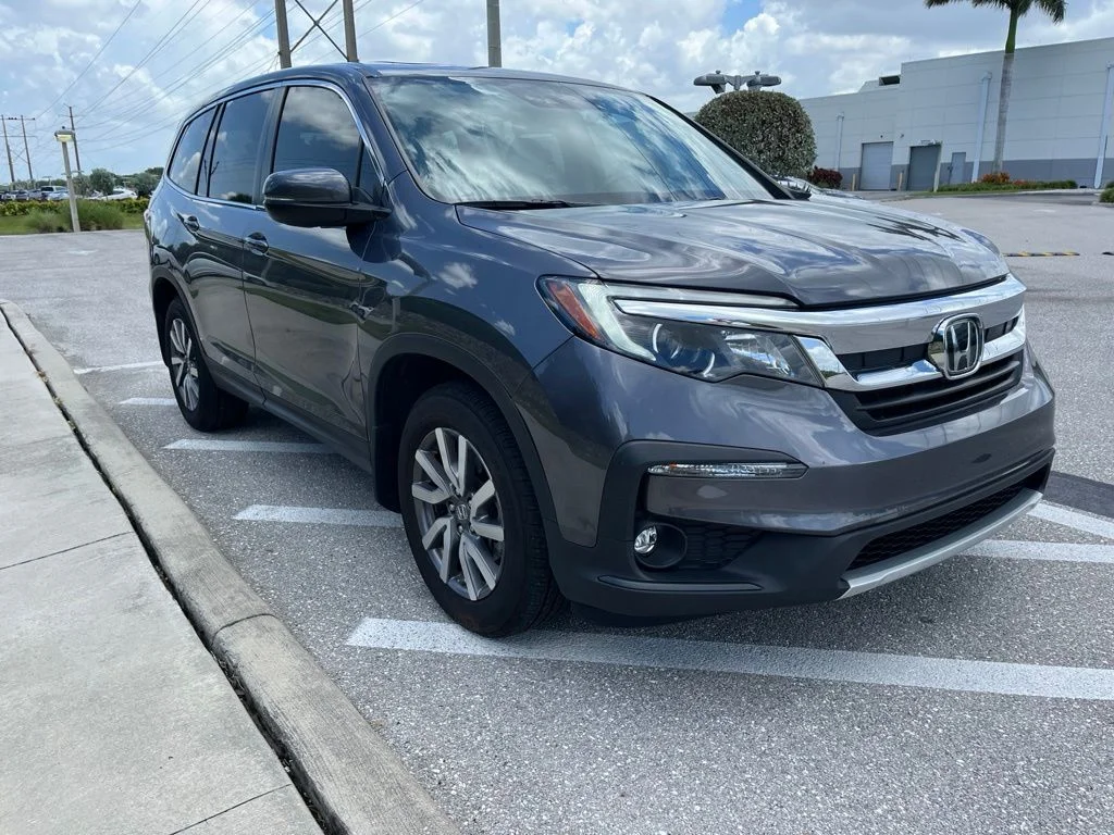 Used 2022 Modern Steel Metallic Honda EX-L image 4