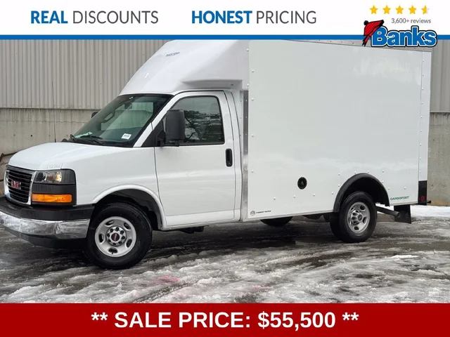 2025 GMC Savana Cutaway 3500 1WT