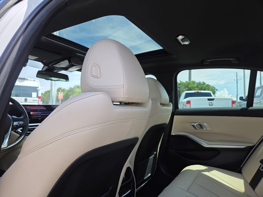 2023 BMW 3 Series 330e - Photo 23