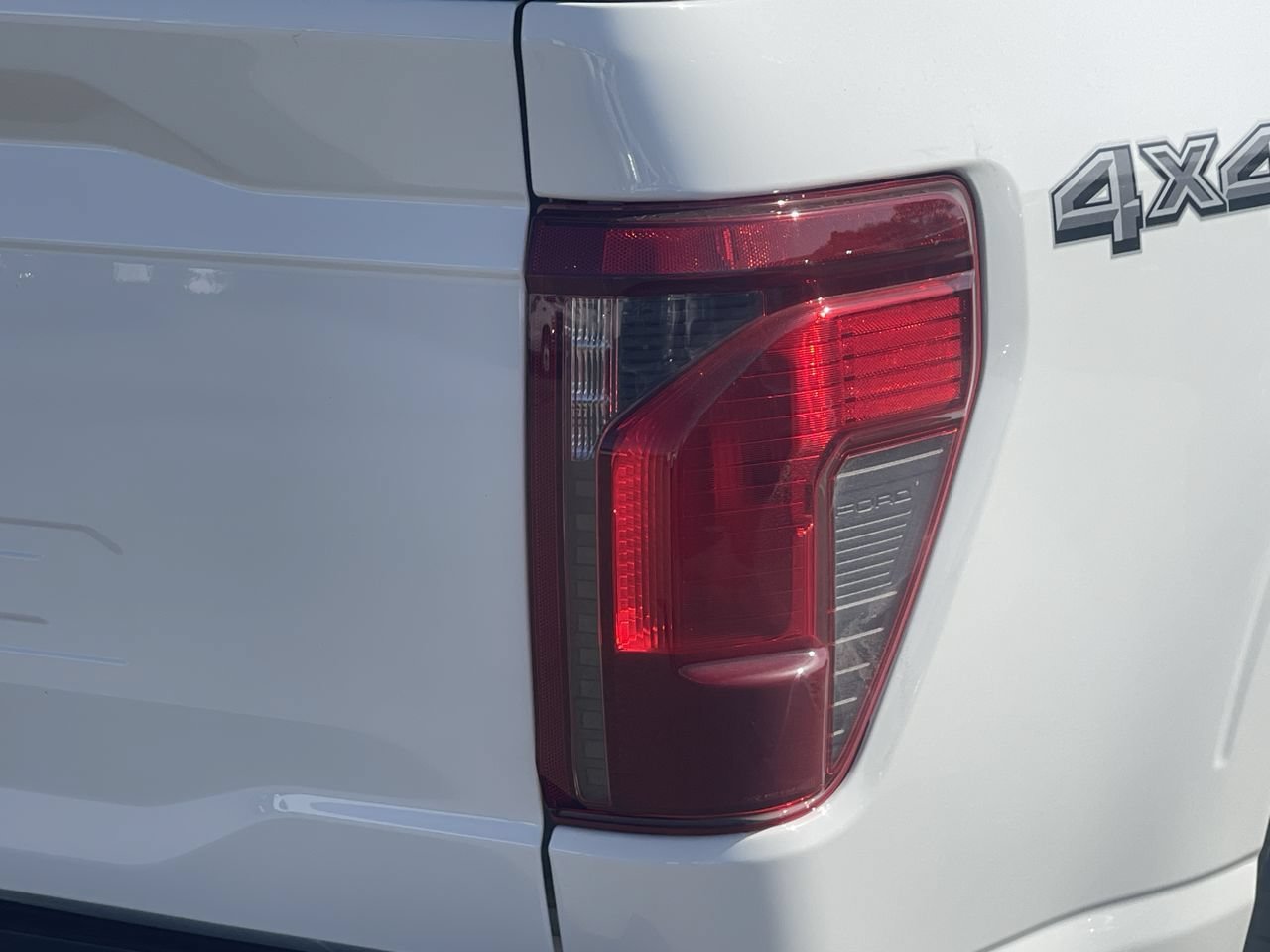 New 2026 Oxford White Ford XL image 9